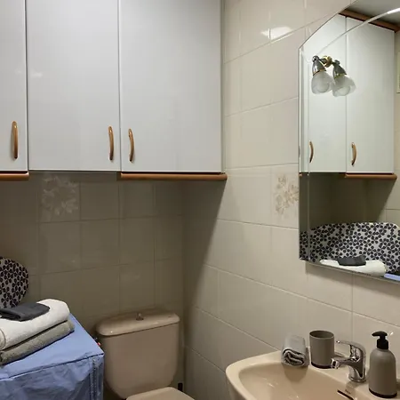 Al Lado Del Río En Cangas De Apartamento Onís