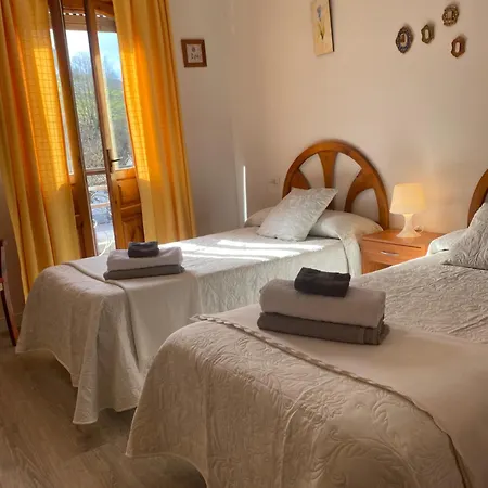 Al Lado Del Rio En * Onís